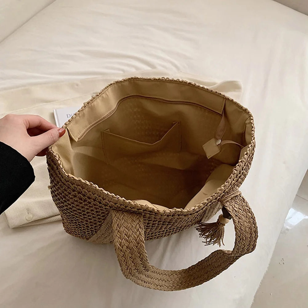 Large Straw Beach Bag for Women, Straw Tote Bag with Tassels, Woven Summer Handbag Shoulder Bag for Outdoor Vacation