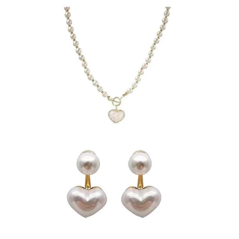 Elegant Pearl Necklace for Women Heart Pendant Necklaces Luxury Imitation Pearls Chain Necklaces Korean Jewelry Gifts B